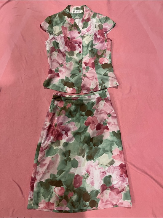 Dresses & Skirts - Jane Story Floral Midi Dress Set in Pink & Green